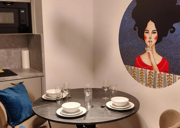 Luxury With Free Parking And Garden Apartment Vienna